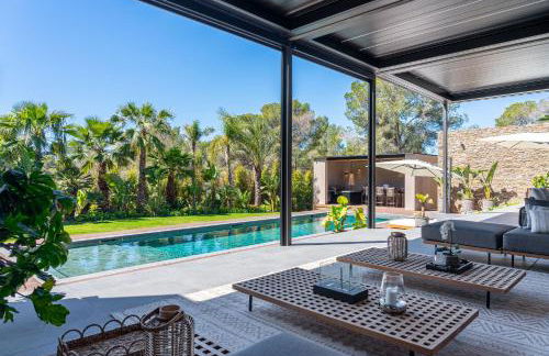 Luxury 5-Bed Beach Villa in Cala Vinyes - Foto 22