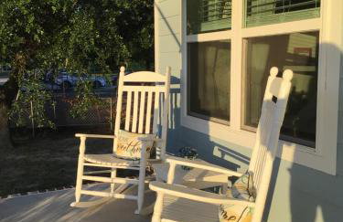 3 Bed, 2 and a half bath Gorgeous Coastal Home 1 block from beach! - Foto 15