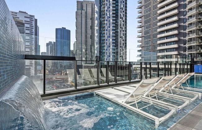 Shadow Play by Peppers - Photo 52