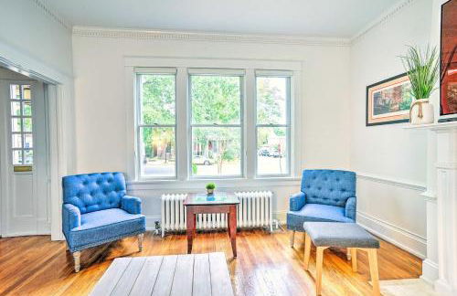 Majestic Richmond Apt with Tranquil Koi Pond! - Foto 7