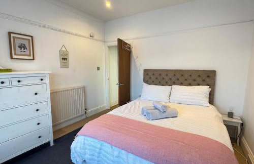 Street Lane Roundhay - Foto 2