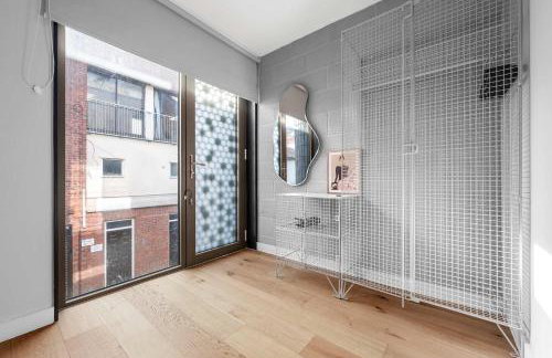 Luxury Canal St Villa with Free Parking - Foto 16