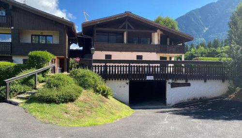 Appartement moderne avec terrasse et jardin privatif à Chamonix - Parking inclus - FR-1-343-267 - Foto 2
