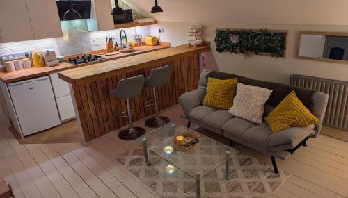 Chic loft apartment in Victorian house - Foto 2