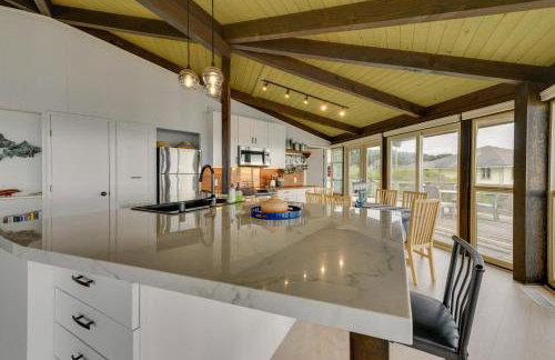 Serene Irish Beach Home with Panoramic Ocean Views! - Foto 9