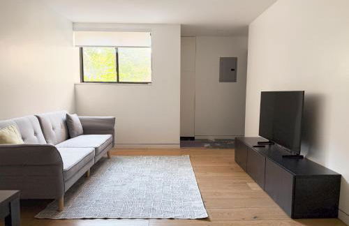 New Cozy Modern Minimalist Stay in Brooklyn at Rem-Casa - Foto 3