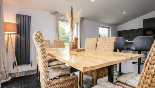 Box Tree Escapes - Photo 3