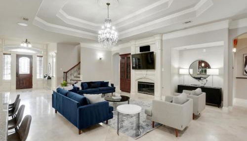 Luxury4000sqft Hot Tub Games Cinema FTWorth ATTST - Photo 3