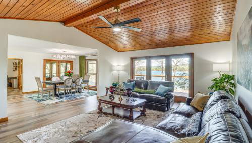 Tranquil Lakefront Greers Ferry Escape with Fire Pit - Foto 5