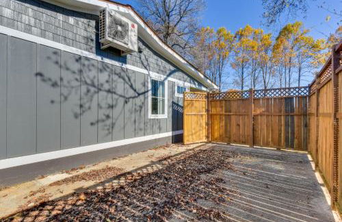 Modern Clarkesville Cottage with Decks and Patio! - Foto 22