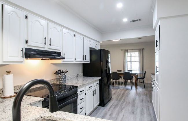 Close to I-95 Savannah Long Stays Pets - Foto 45