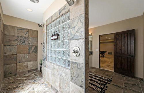 Luxury Estate, Sleeps 24, Sonoran by HomeStakes Stays - Foto 14