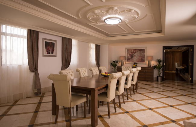 Roda Amwaj Suites - Photo 16