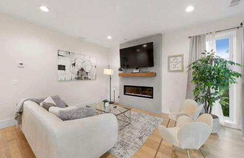Comfy 3-BD Apt near United Center with Balcony - Foto 6