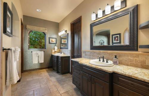 Timeless Spanish Villa with Panoramic Ocean Views - Foto 32