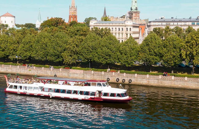 Sunset Boat Trip Down the Daugava River - Foto 1