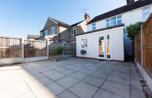 4 Bedroom Home - Contractor Ready - 2 Mins to Town CM7 - Foto 65