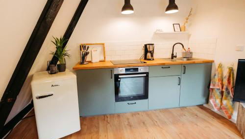 Gemütliches Nurdachhaus im Naturparadies mit Sauna - Erholung pur - Foto 3, stove