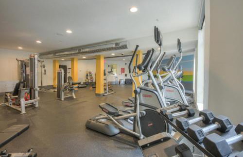 Luxurious Downtown Corner Views 2 bed 2bath 61 - Foto 3