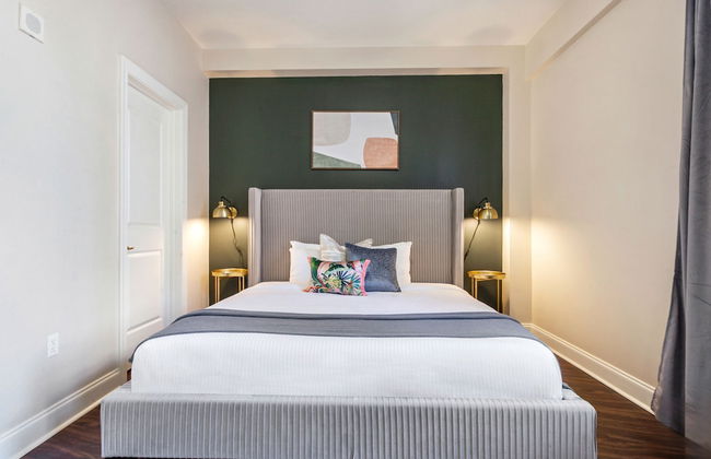 Spacious Modern Condos near French Quarter - Photo 16