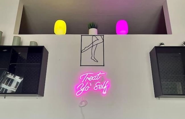 Sexy & Sensual 1BR Escape - Foto 5