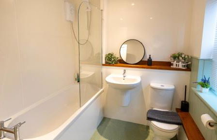 Stylish Gateway-2 bedroom house -5 minutes from the beach - Foto 11