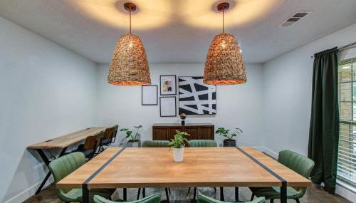 Rustic Modern Escape - 4BD-2BA with Pool & Patio - Foto 3