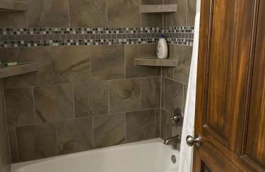 GREAT LOCATION! Beautiful city views! - Foto 3