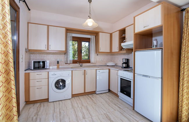 Villa in Crete Near Rethymno Beach - Photo 10