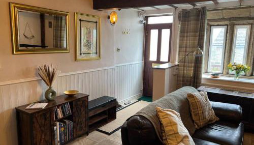 17th Century Cottage with Hidden Garden - Foto 3