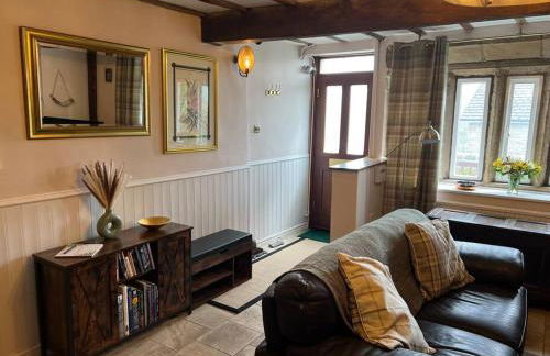 17th Century Cottage with Hidden Garden - Foto 3