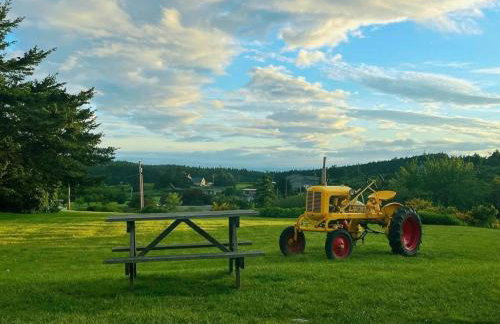 Cozy Garden 4BR1BA Lower Unit Ocean Mountain Views with doggies EV Charging - Foto 10