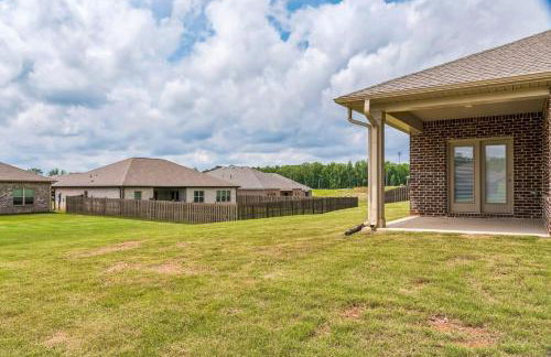 Charming 4BR Ranch-Style Home - Corner Lot home - Foto 35