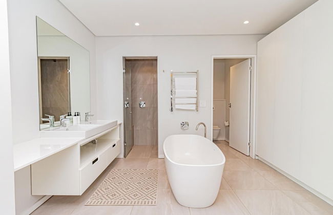 Modern Apartment w Rooftop Deck Scholtz Penthouse - Foto 9