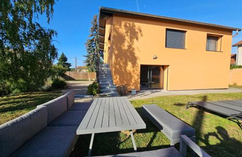 4 chambres - 200m2 - Parking - Jardin - Foto 6