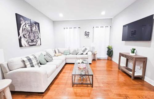 4 Minutes to UNC - 7 Minutes to Carrboro - En-Suite Bathrooms - Foto 8