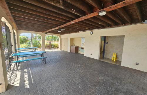 Magical Getaway- Cozy Home Minutes from Disney, Restaurants & Outlets! - Foto 37