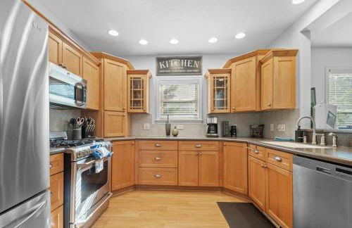 Blissful Boyne City Retreat: Luxurious & Modern! Sleeps 15! - Foto 46