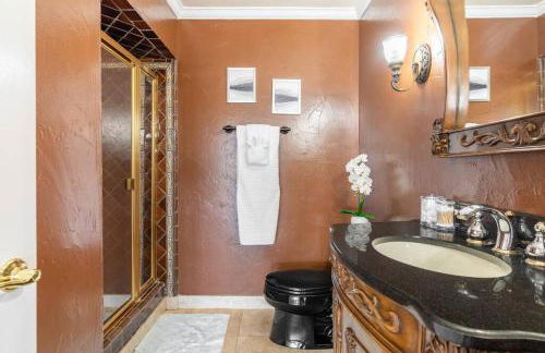 Majestic Anaheim Panorama Hill Home With Sunset - Foto 16