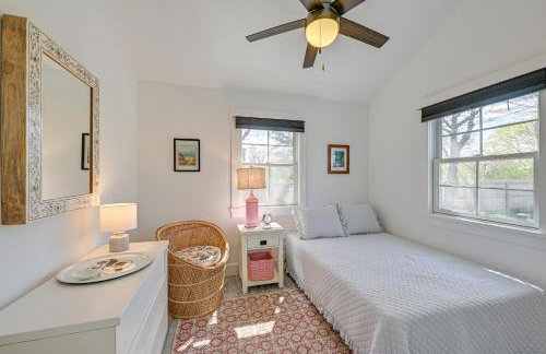 Distinctive Hamptons Home with Pool Near Bay, Ocean - Foto 20