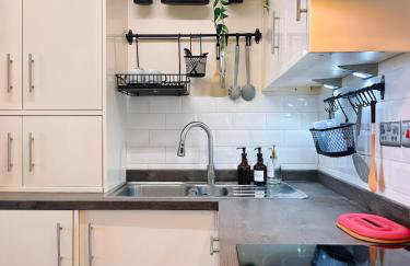 Ocean Whisper - 2 Bedroom Sea Front Apartment - Foto 25