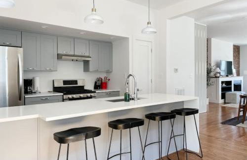 Historic 1900s Townhome with a Modern Flair - Foto 6