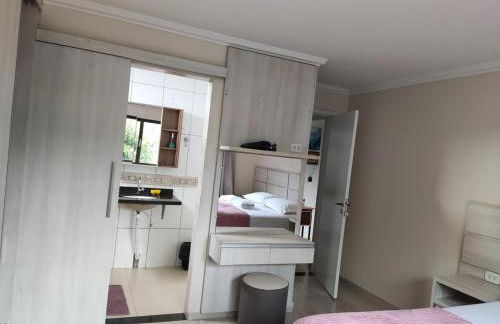 Amplo apartamento, acesso fácil ao Centro e Shopping - Foto 8