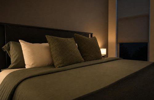 Luxe Deco Haven with Pool, Gym & Parking Close to Disneyland - Foto 56