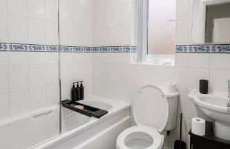 Bright 4BR Pets OK Driveway Sleeps 9 - Foto 23