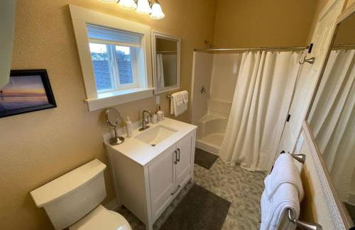 Blue Mist Victorian, 5 Bedroom 2 bath Gem - Foto 11