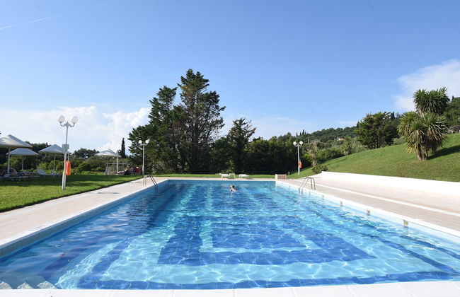 Rebecca's Village - Foto 20