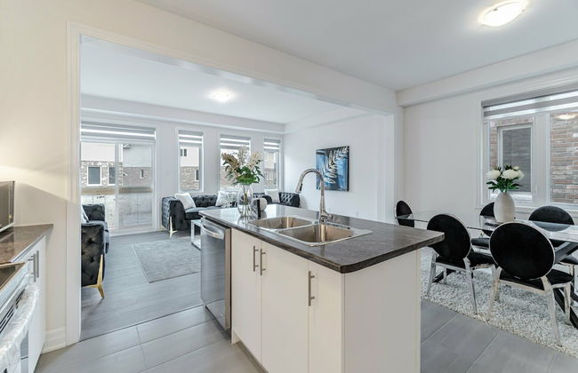 Waterfront Executive Villas - Photo 21