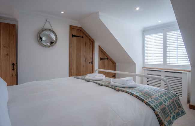 Highfield - 3 Bed - Llanmadoc - Photo 13