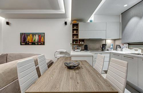 MnkStays A1 & A2 Deluxe Apartments Neo Psychiko, Athens - Photo 32